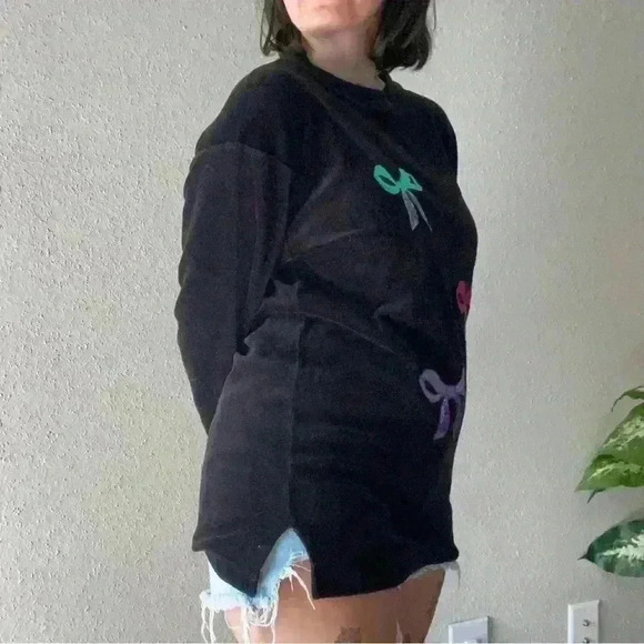 Vintage crewneck velour pullover with sequin bows size small - Picture 13 of 16